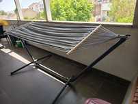 Cama de rede com suporte