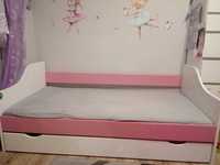Ładne różowe łóżeczko dla dziewczynki 165cm x 85 cm