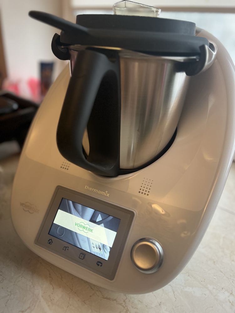 Thermomix TM5 / термомикс ТМ5 с рецептами , состояние нового