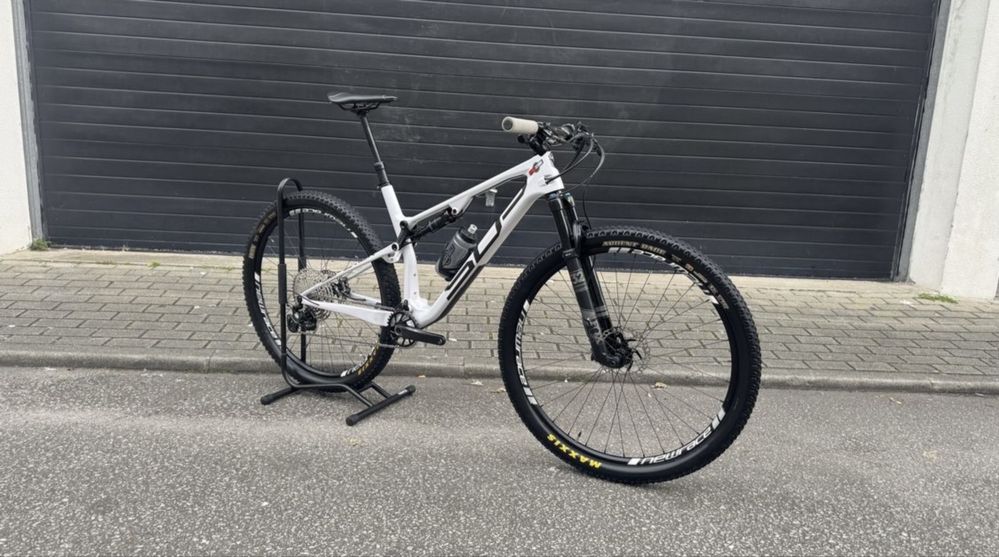 Bicicleta superior xf (carbono)