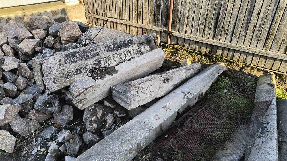 Залізобетонні бордюри