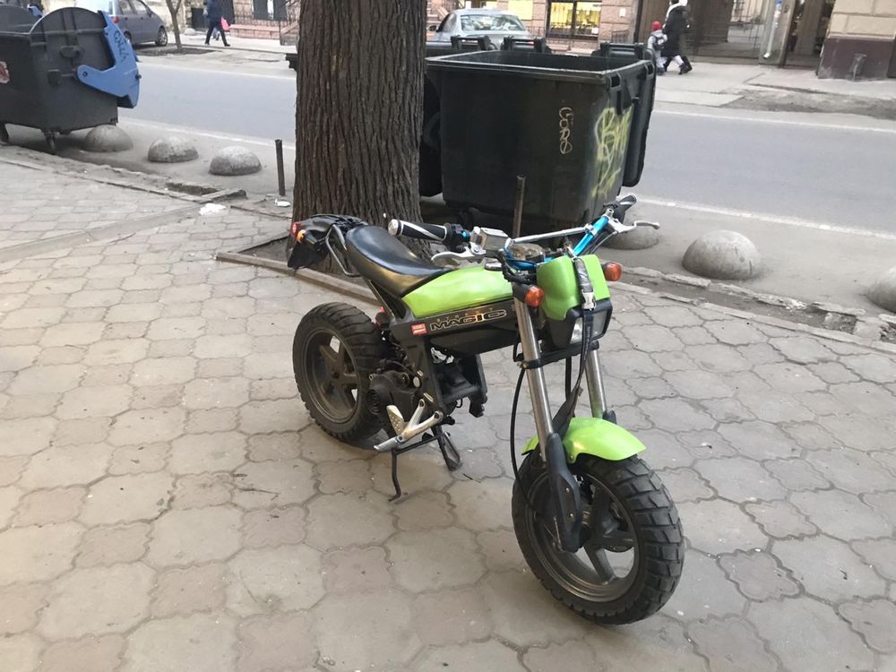 Suzuki street magic скутер/питбайк