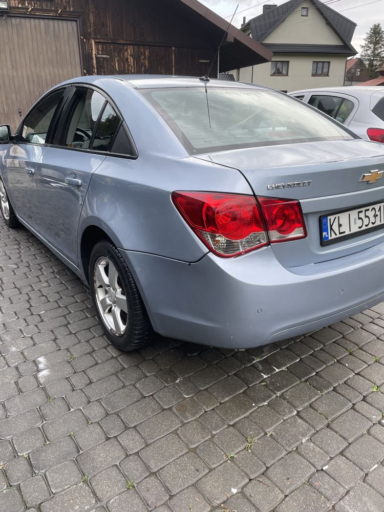 Chevrolet Cruze 1.6 LS