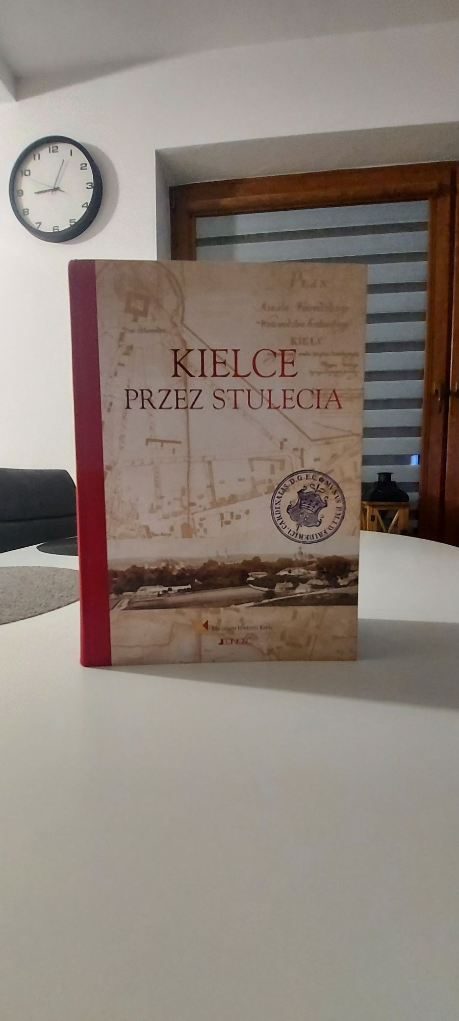 Książka Kielce przez stulecia wydawnictwo Jedność