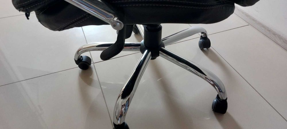 Fotel biurowy używany