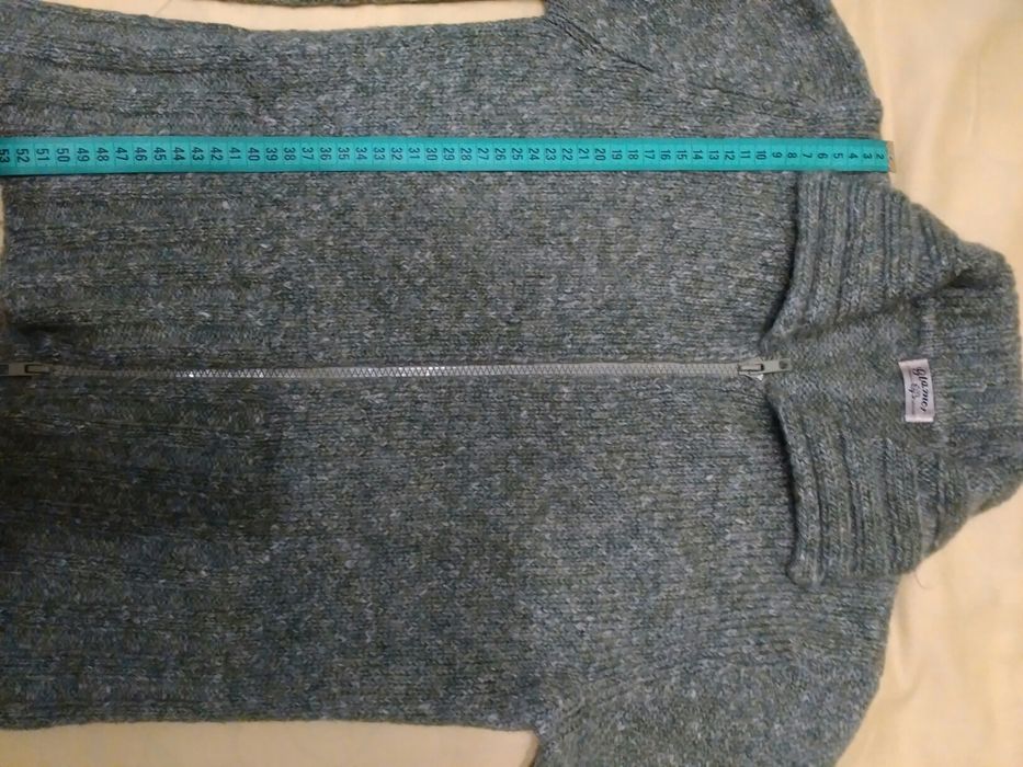 Теплая мохеровая кофта на молнии