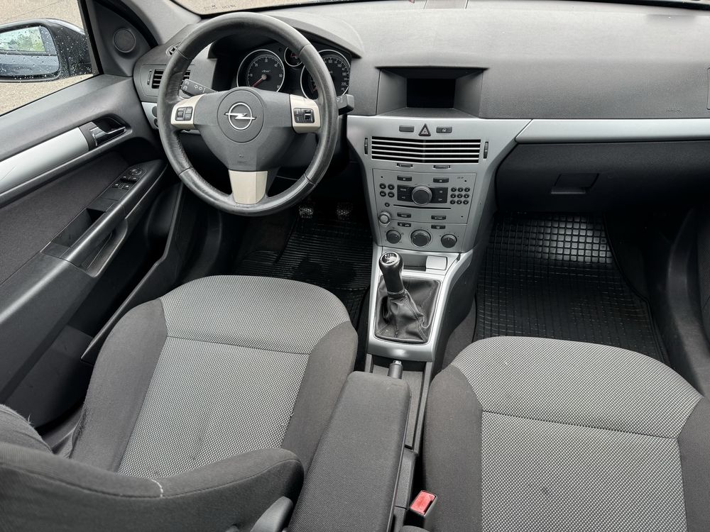 Opel Astra 2009r 1.9 cdti 6 biegów Isofix Hak STAN BDB !