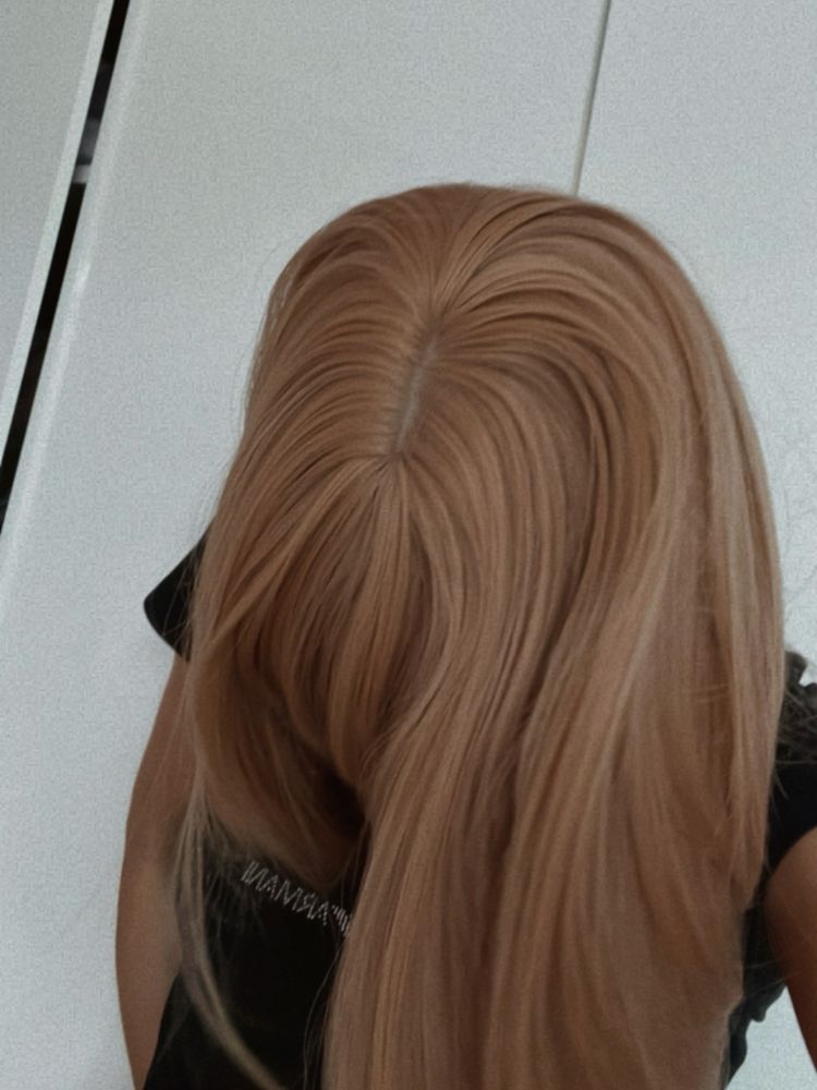 Peruka karmel złote włosty grzywka cieniowane długie pasemka blond