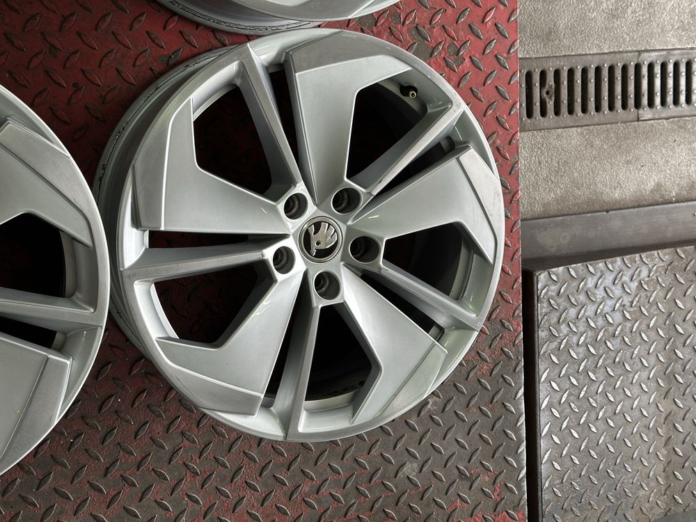 Felgi 18 Skoda 5x112 Octavia Superb Kodiaq i inne