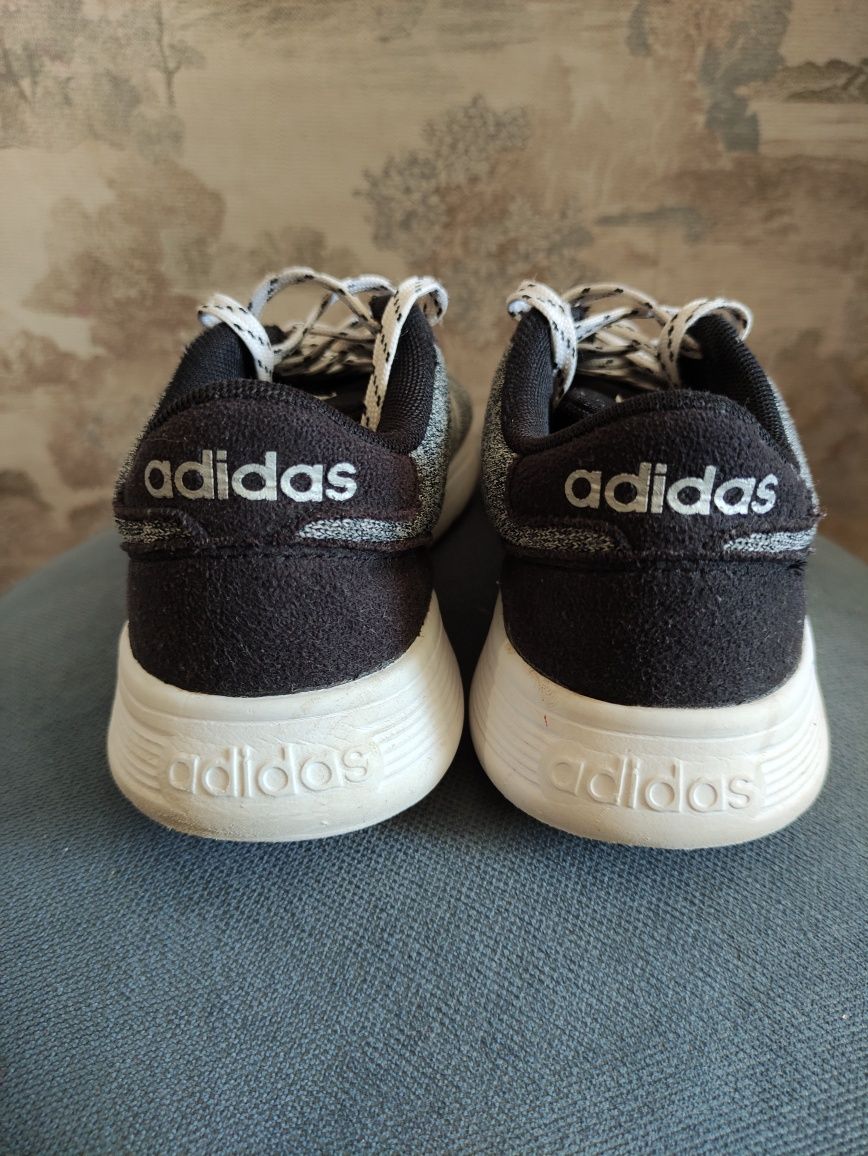 Кросівки Adidas 29- 30 р 17,5-18 см для хлопчика