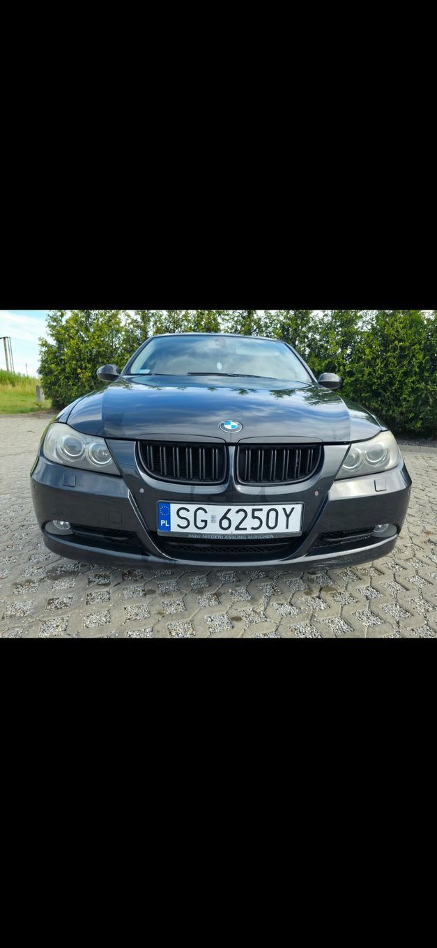 BMW Seria 3 Sprzedam BMW E90 z 2007 roku w wersji Individual. Automat