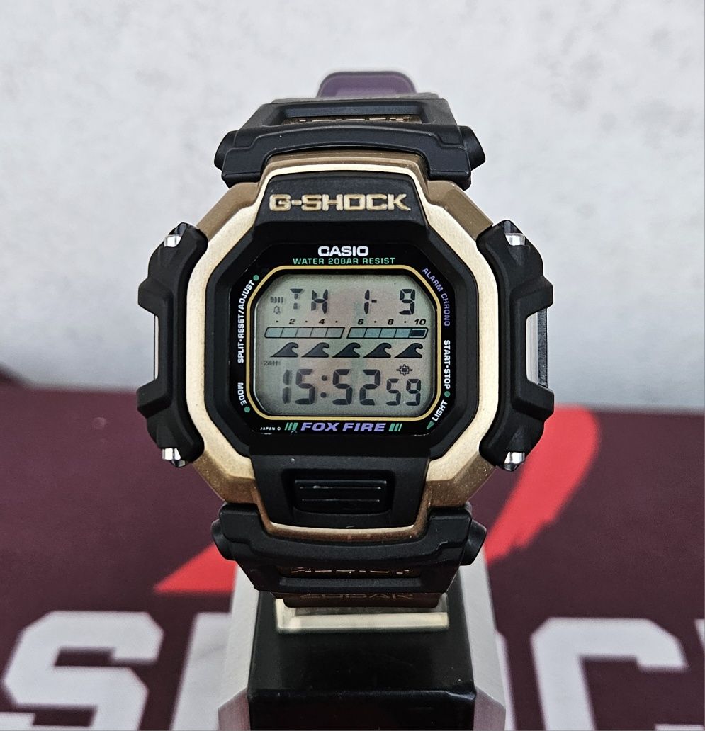 DW-8160D-1B Endless Summer Foxfire vintage-G Casio G-shock 1995