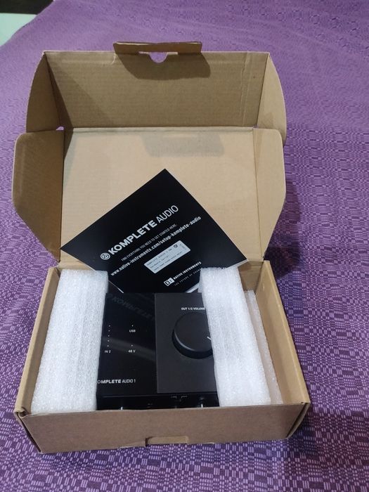 Продаю студійний мікрофон тм1 та до нього аудіо карту komplete audio 1