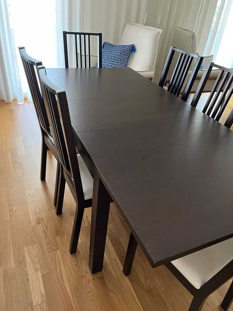 Mesa STORNAS + cadeiras BORJE