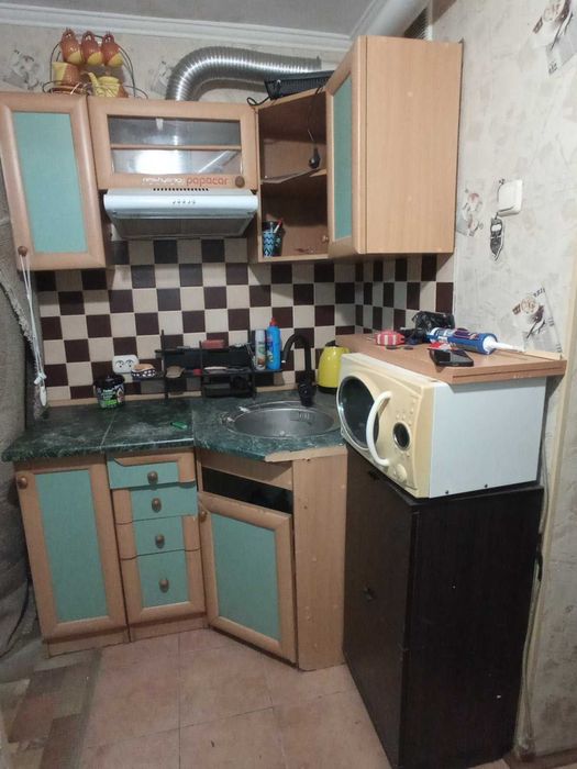 Продам гостинку Салтівка вул.Зубенко  535 м/р   10500 у.е.   M