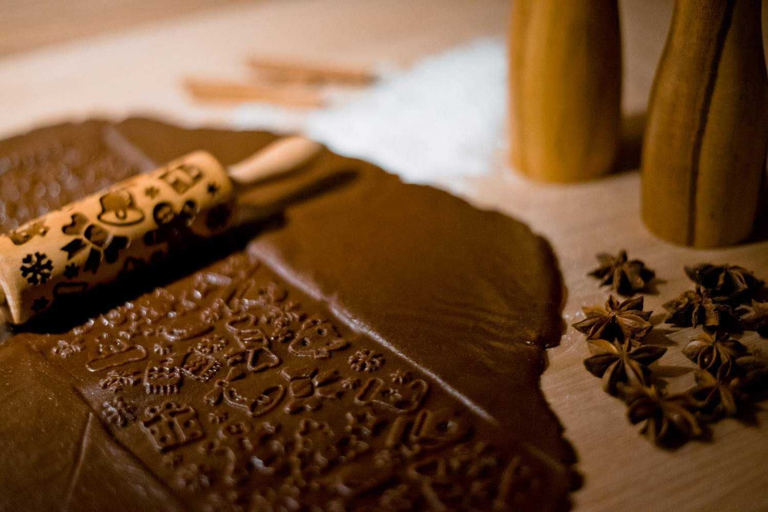 Mały Głęboki Wałek do Grawerowania – Tematyka Świąteczna (Wzór A)
