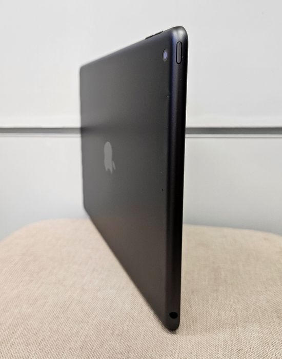 ipad 8th 32gb Батарея 100% 10.2 Wi Fi A2270 2020 року