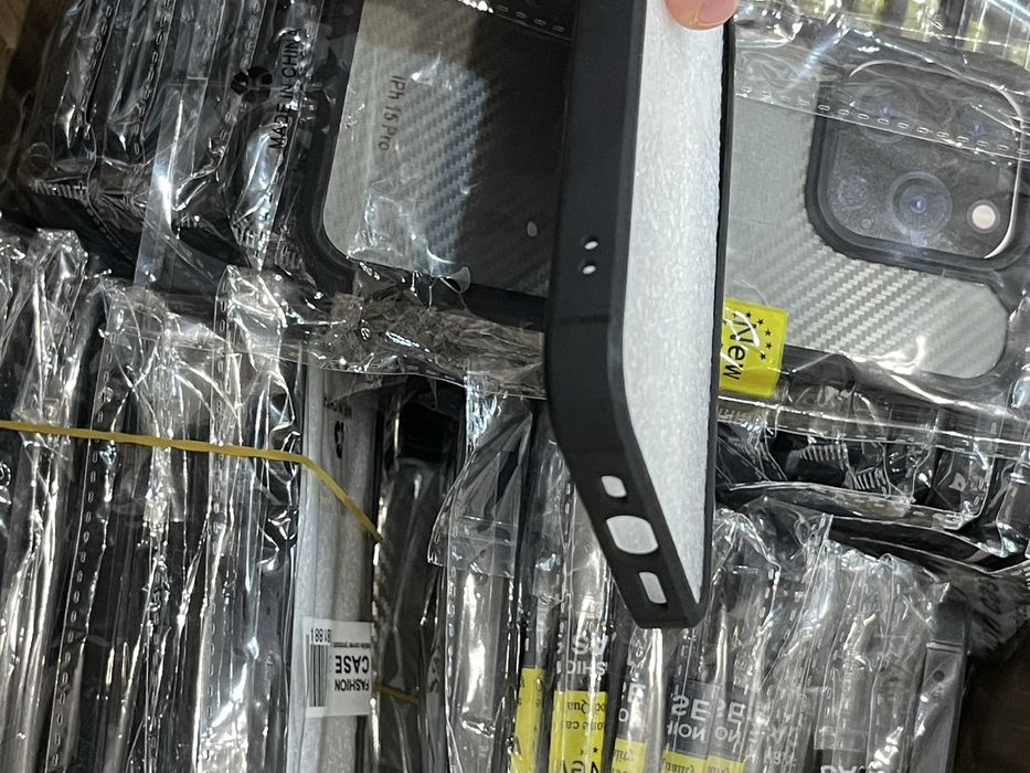 Чохол з гарним захистом для моделей 12 Pro Max 13 14 pro 15 Pro