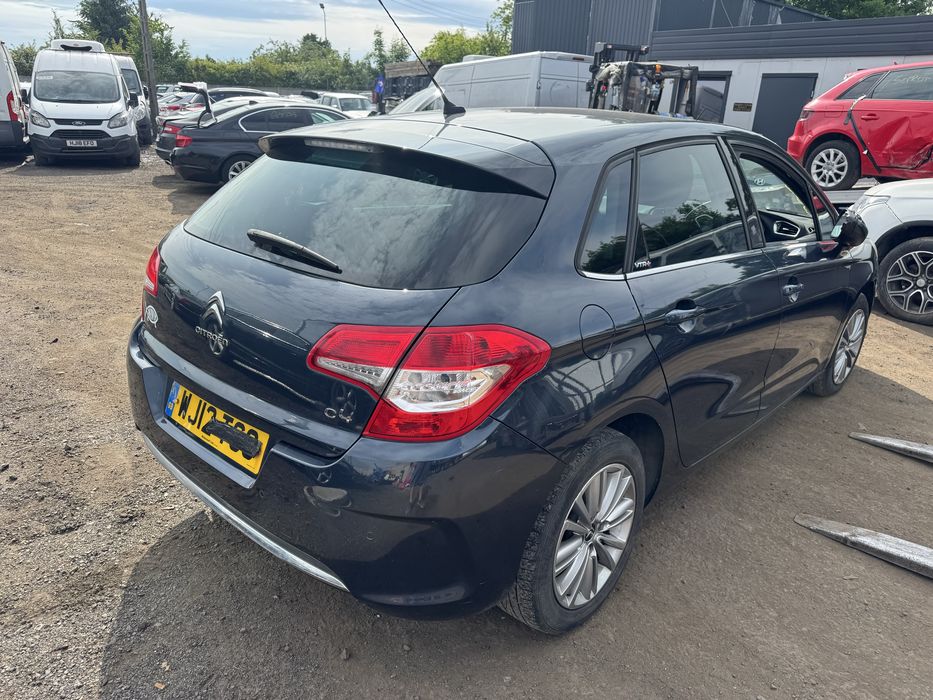 Citroen C4 VTR+HD 1,6 Diesel 2012R, Anglik z Kluczykami