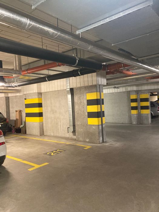 Miejsce parkingowe w garażu Pruszków ul. Komorowska