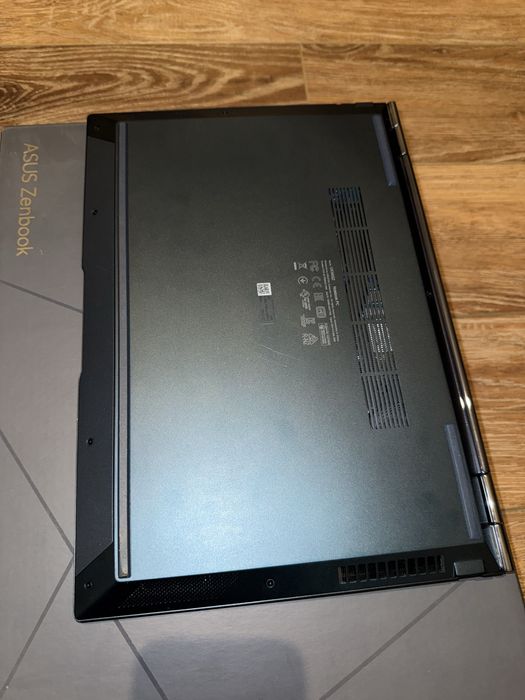 Asus Zenbook 14 OLED (UX3402)