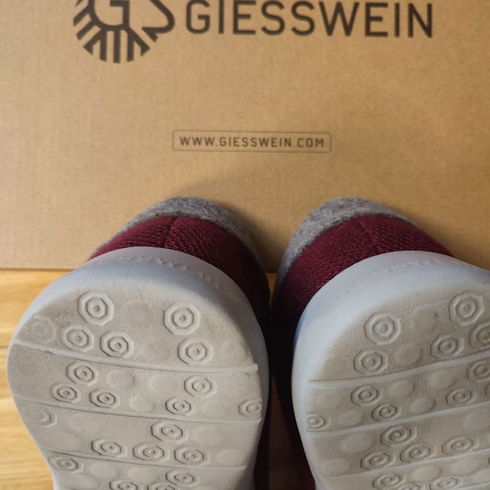 Dwie pary Obuwie męskie 43 Giesswein