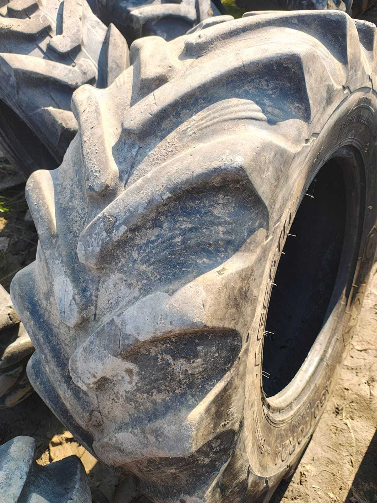 Opona rolnicza 460/70R24 Ozka ładowarka teleskopowa JCB Cat Volvo