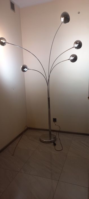 Lampa podłogowa stojąca