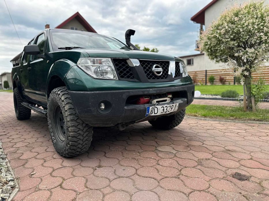 Nissan Navara 2.5 4x4 190 KM