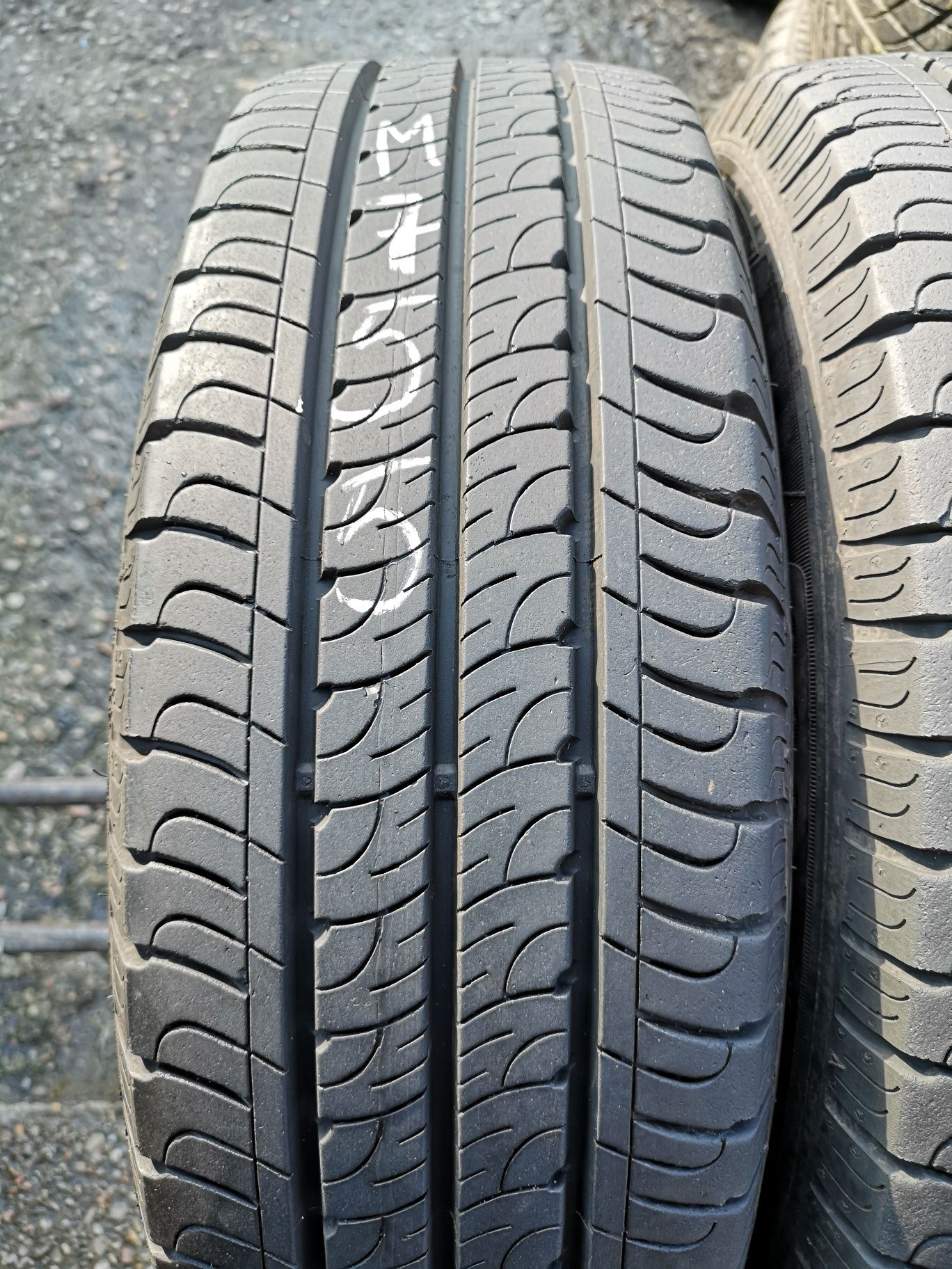 Opony letnie wzmacniane 195/65/16C Goodyear 2szt 8,3mm 2018r