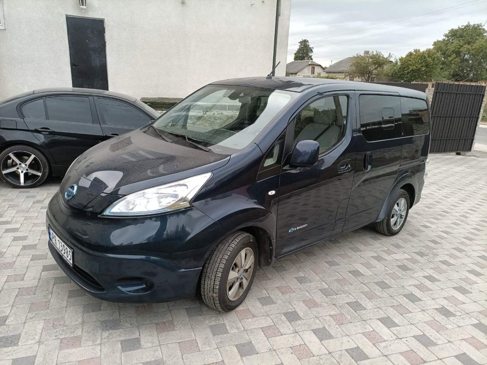 Nissan e-NV200 (2015)