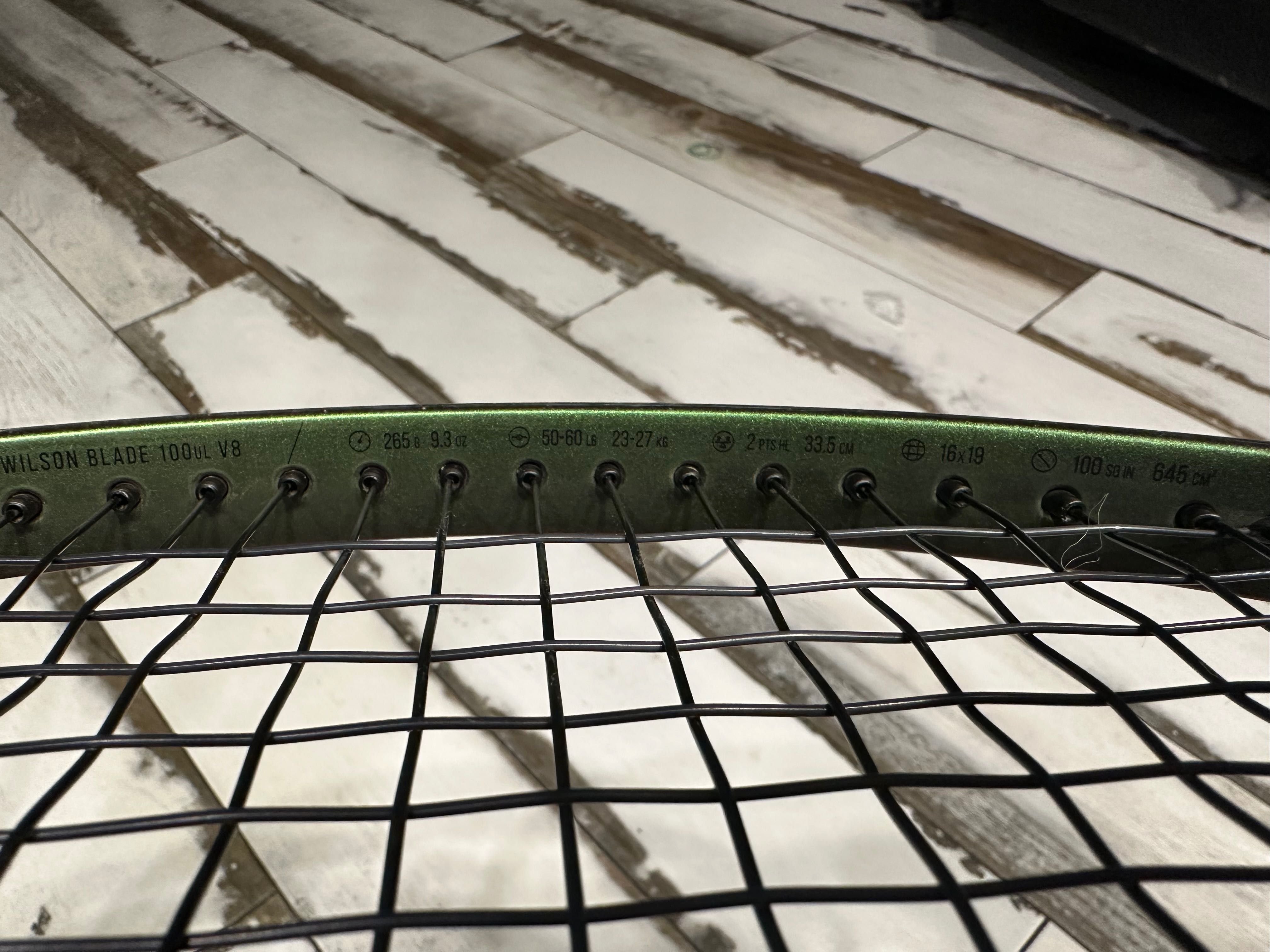 Тенісна ракетка Wilson Blade 100UL V8.0