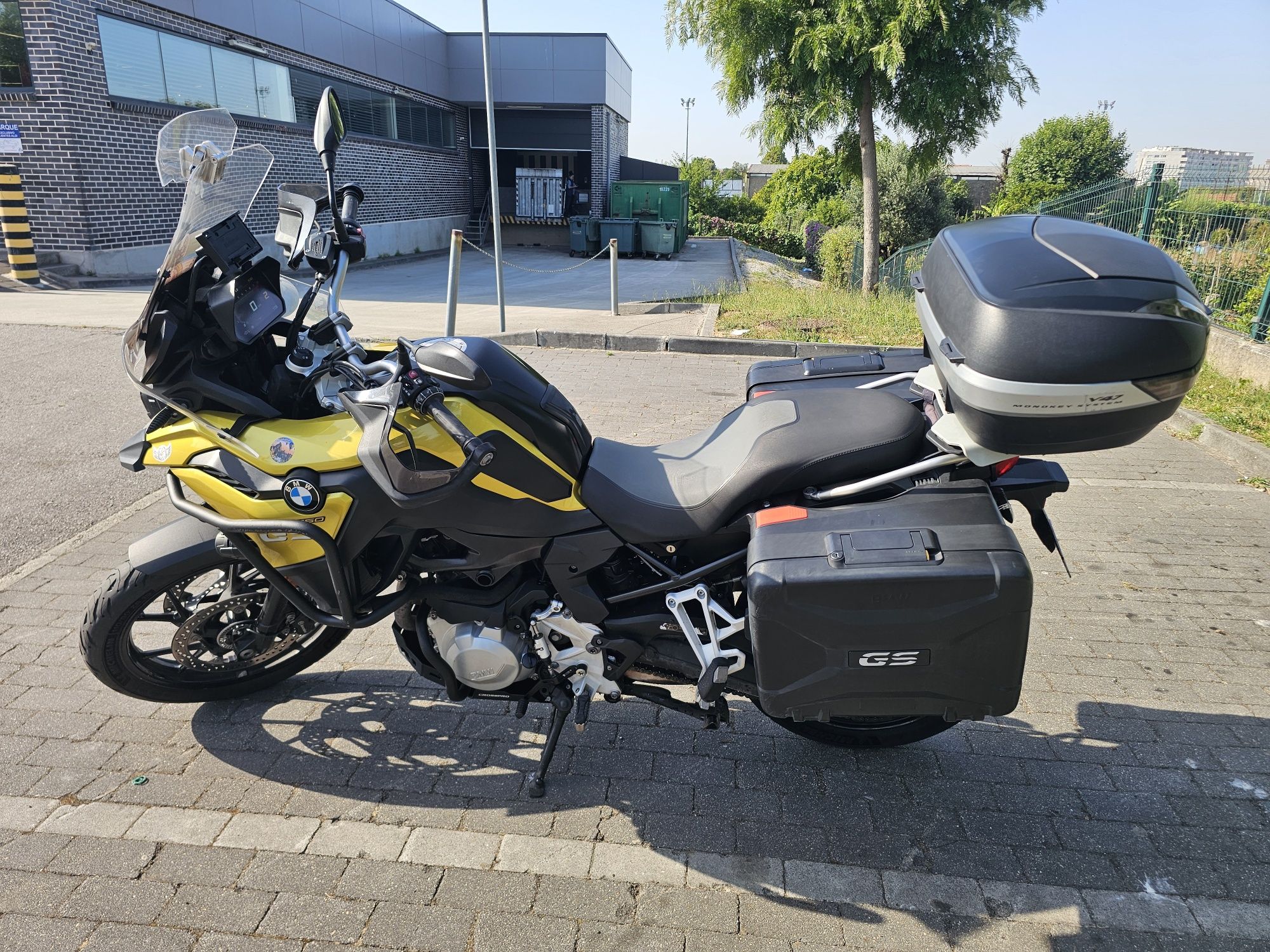 BMW F750GS  Rebaixada Full extras+3 Malas