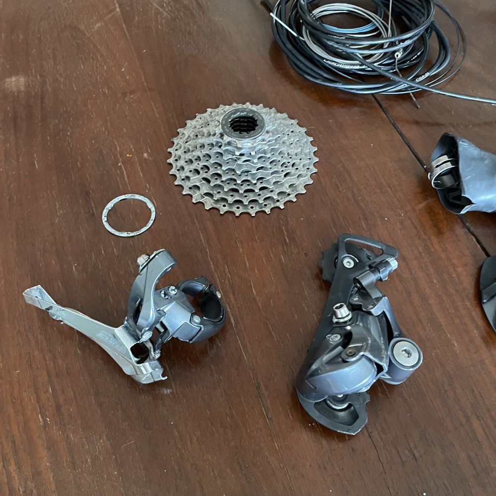 używana grupa osprzętu Shimano Claris