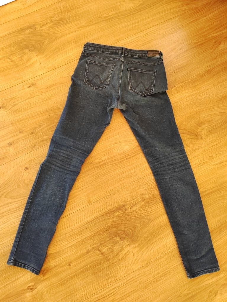 Spodnie jeansowe damskie Wrangler rozm. 30/32