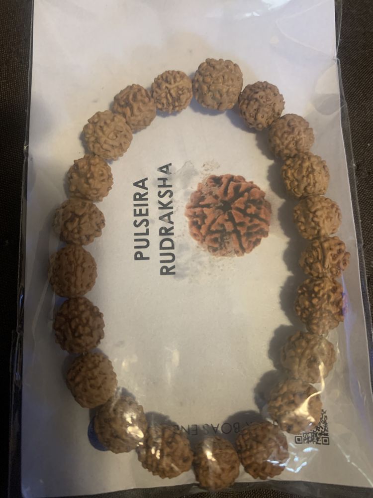 Pulseiras de rudraksha estado novo