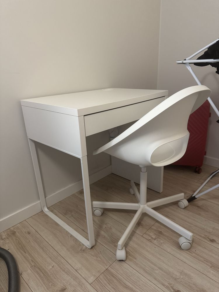 Biurko + krzeslo Ikea