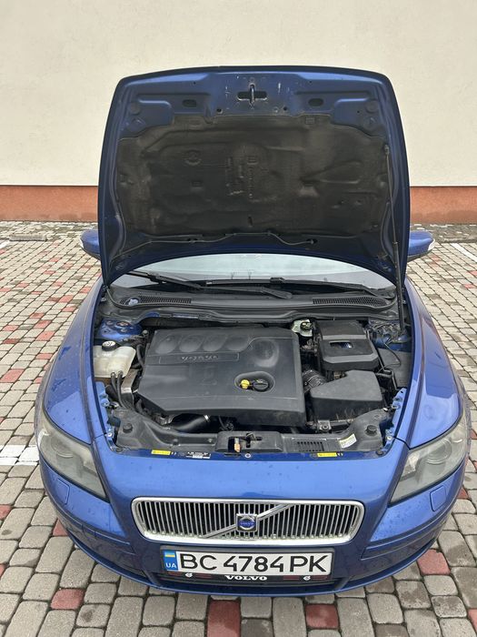 Volvo v50 (вольво в50) 2.0 2007