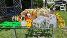 Ponad 200 zwierząt lego duplo