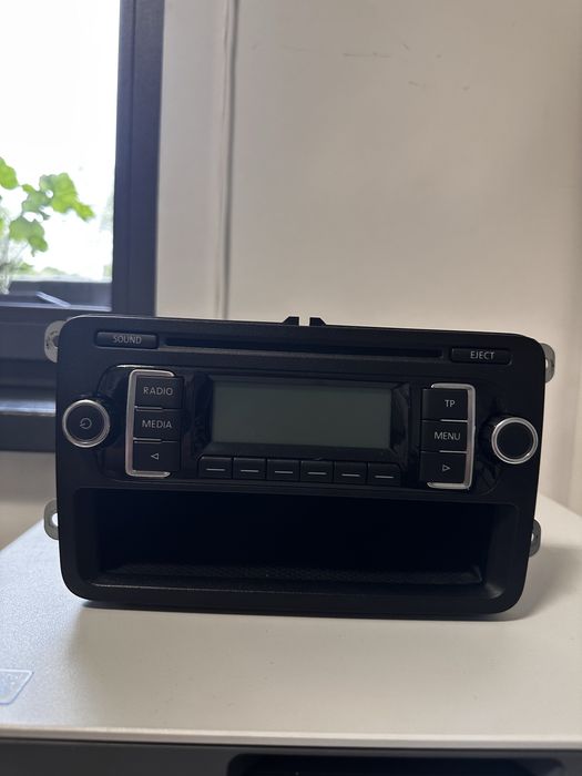 Oryginalne radio samochodowe VW Golf 6