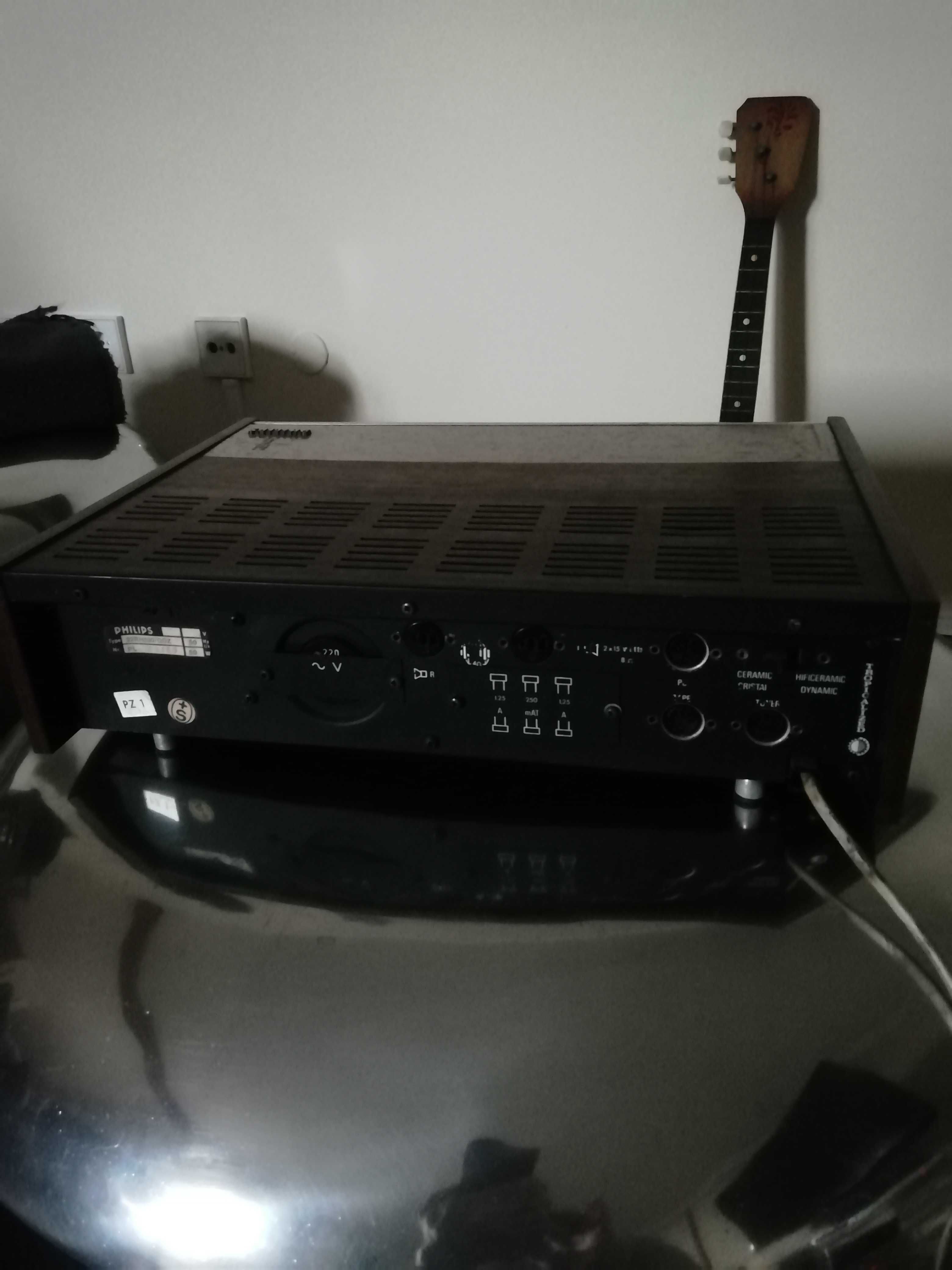 Amplificador vintage Philips 590
