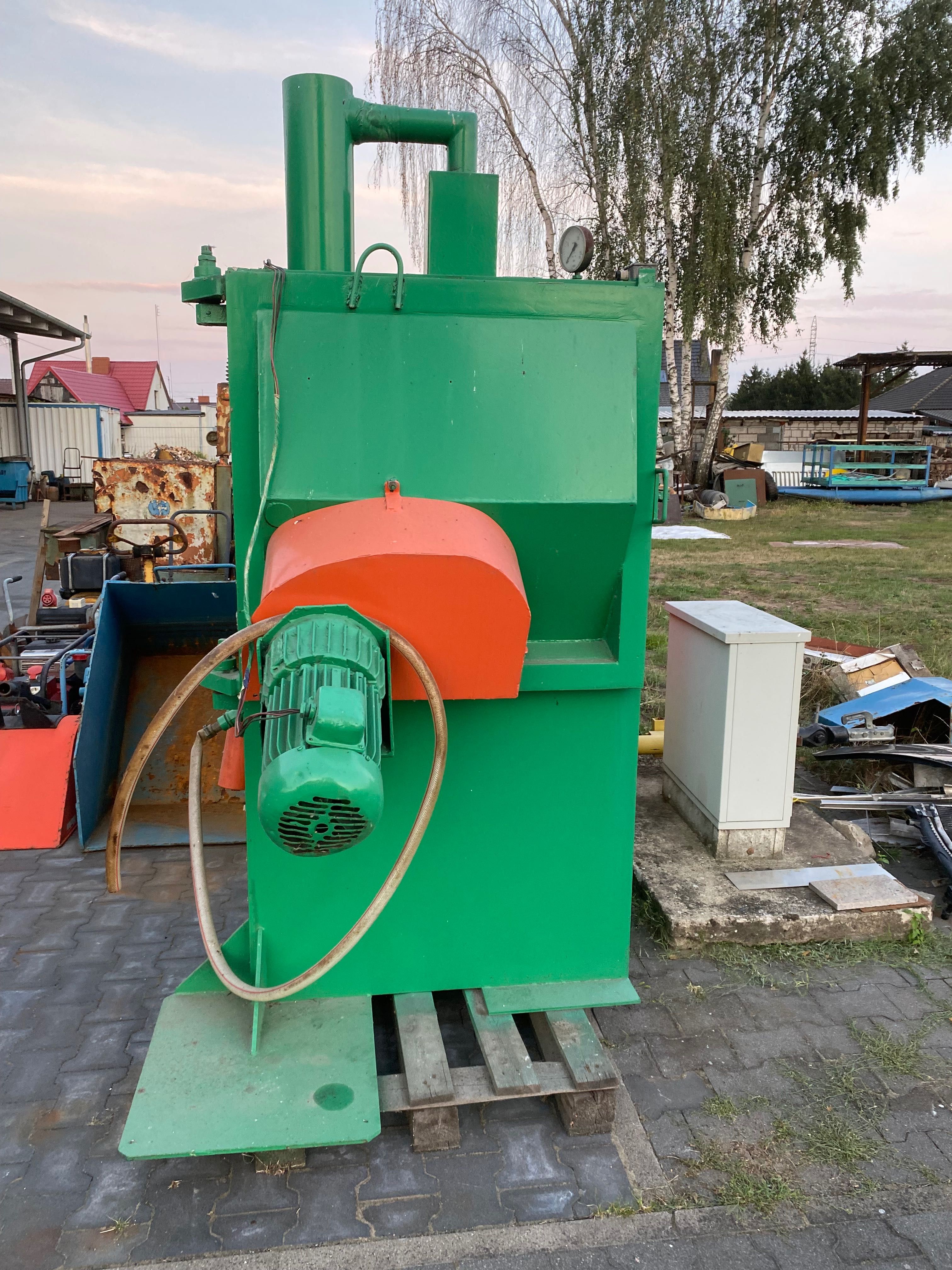 Komora kabina do piaskowania - czyszczenia  6 800 netto
