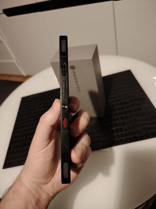 Redmagic 10 Pro 12/256GB Gwarancja EU komplet