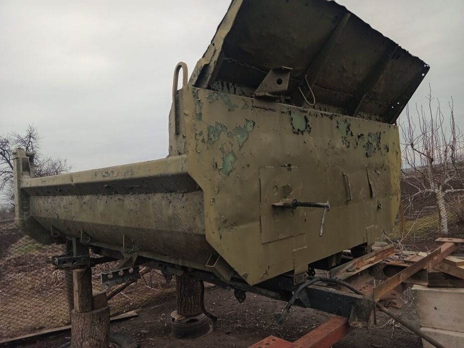 Продам запчастини на Зіл 130