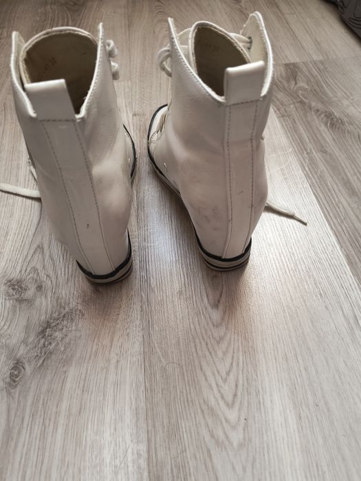 Białe wiosenne/jesienne sneakersy na podwyższeniu rozmiar 37