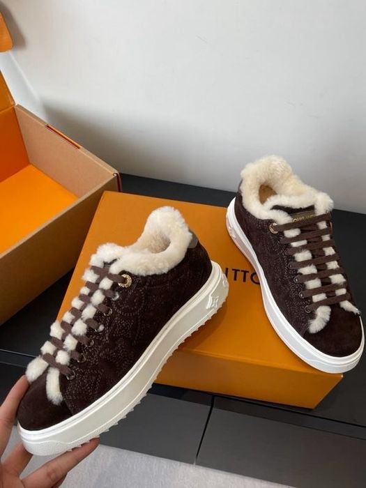 Кеди Louis Vuitton з хутром  24,5 см в наявності  зимні теплі
