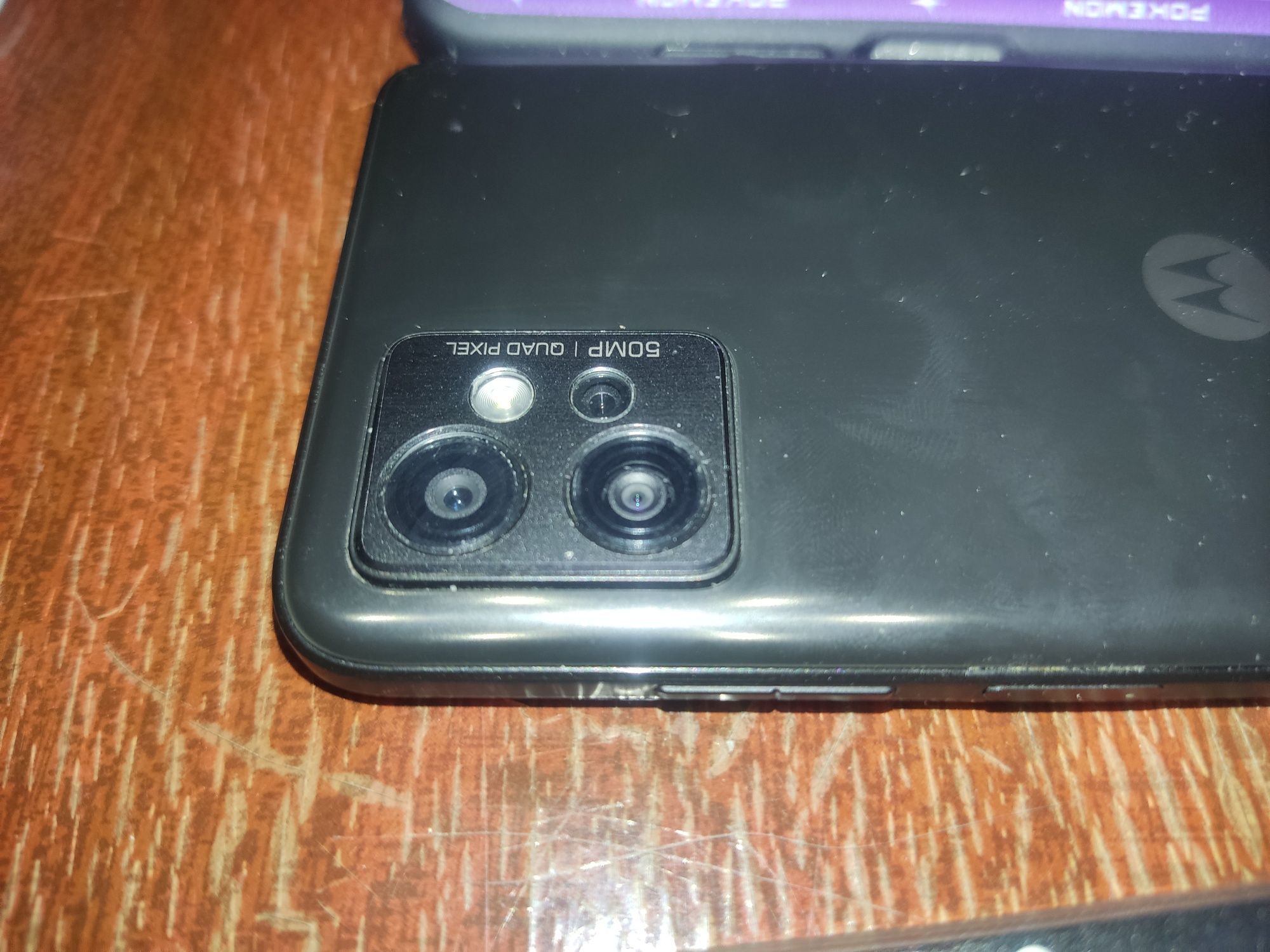 Продам телефон Motorola G32 8/256