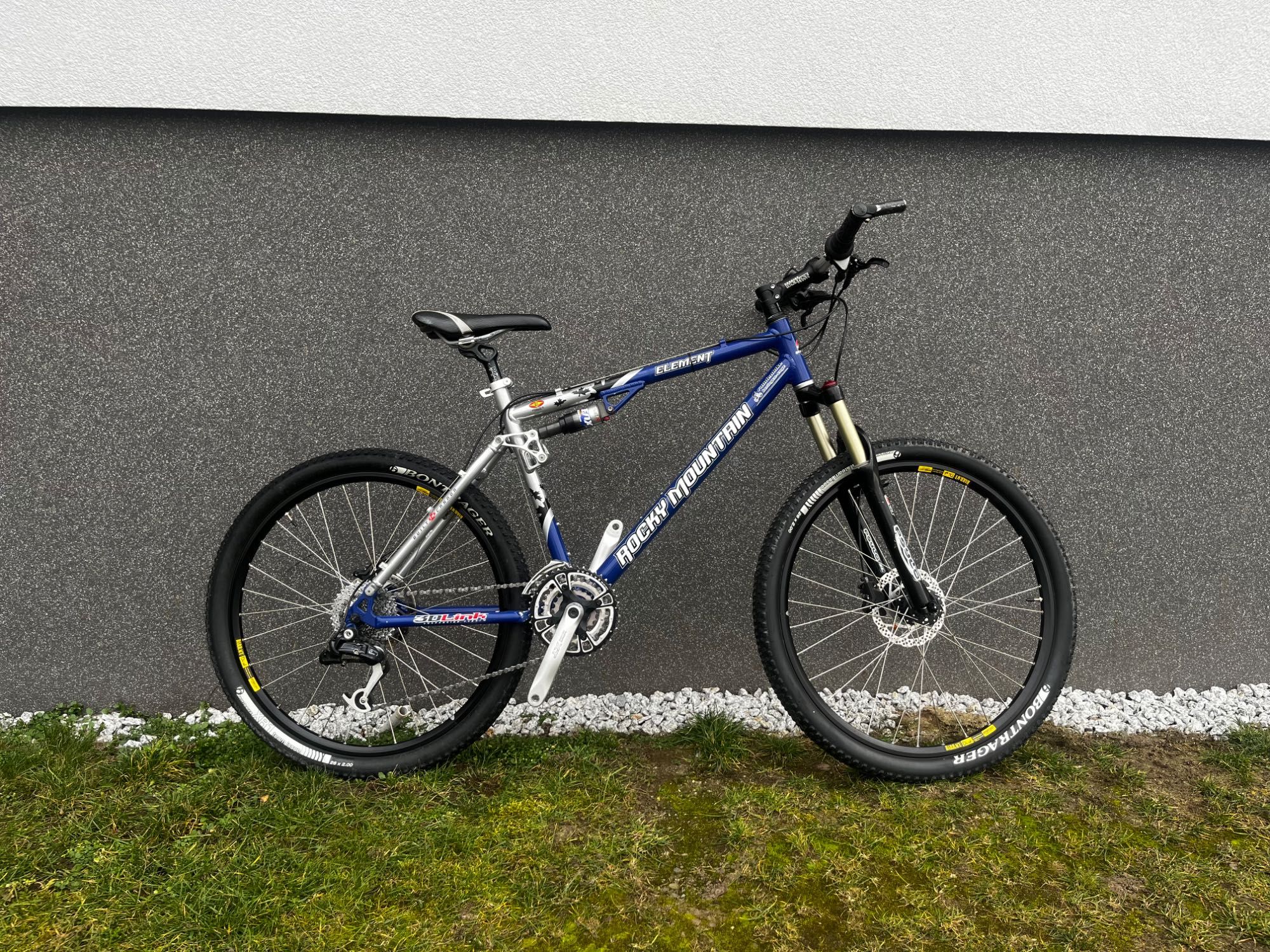 Rocky mountain element