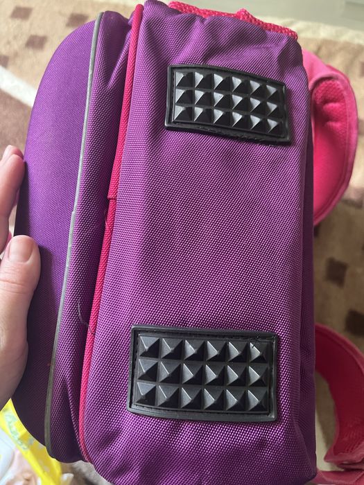 Каркасний портфель для 1,2 класу в хорошому стані