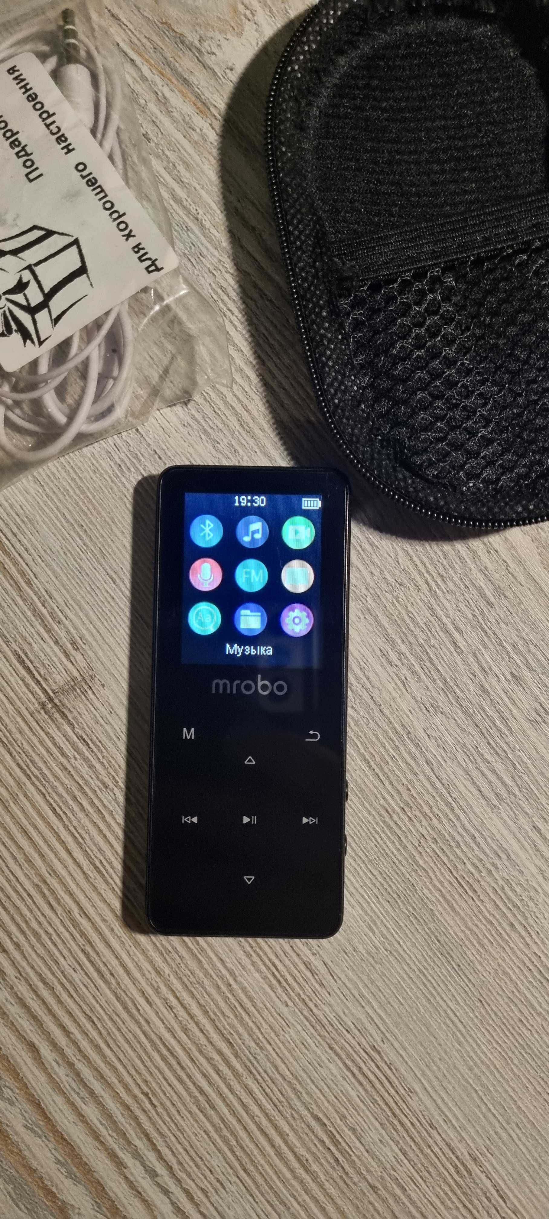 MP3 плеер Mrobo A6 Bluetooth Hi-Fi 8Gb с внешним динамиком